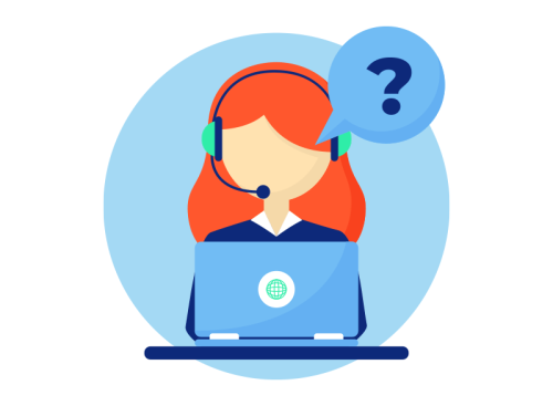 Mujer trabajando en remoto desde su computadora